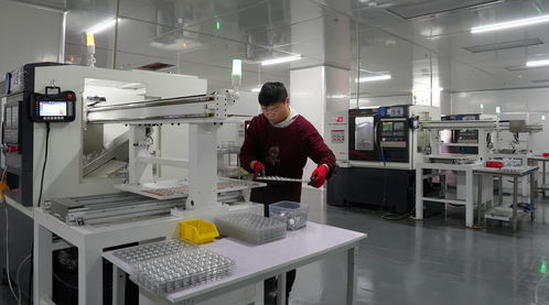 訂單滿載，全力趕工 資陽(yáng)樂(lè)至某企業(yè)24小時(shí)運(yùn)轉(zhuǎn)，技術(shù)服務(wù)沖刺四季度